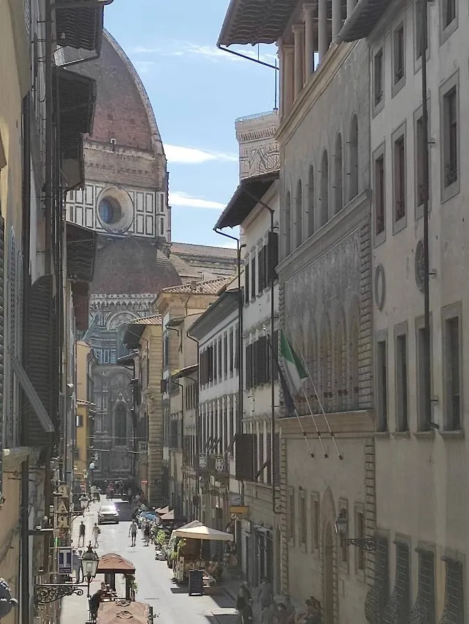 Your Nest In Firenze 0*,